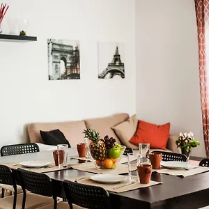 ** Gasthof Bhavana Surf House Spanien